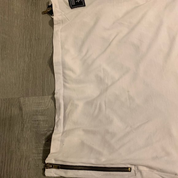 3 for $20 🌵 Criminal Damage White/Black T-Shirt - Picture 3 of 5